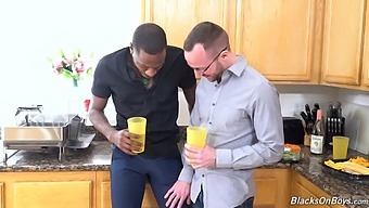 Interracial fucking in the kitchen